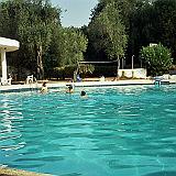 15_hotel_nad_basenem