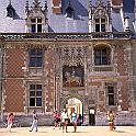 046_zamek_blois